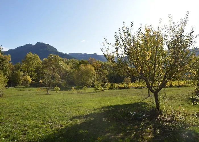 Le Gite De Valerie Cote Jardin